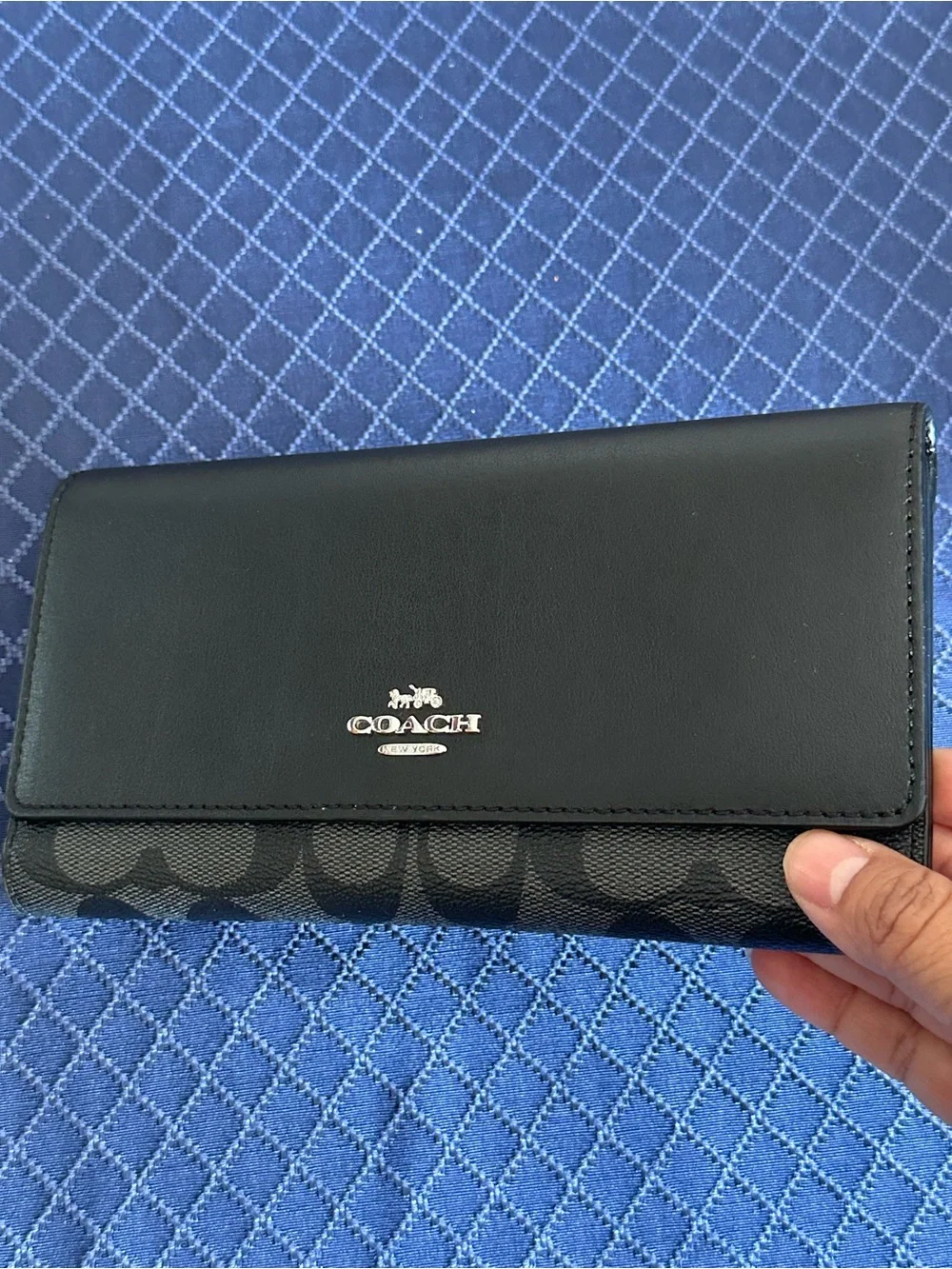 Coach Slim Trifold long Wallet